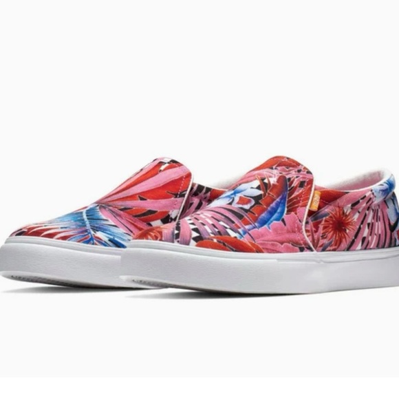 NIKE Women’s Court Royale AC Slip On “Laser Fuchsia” - Picture 3 of 14